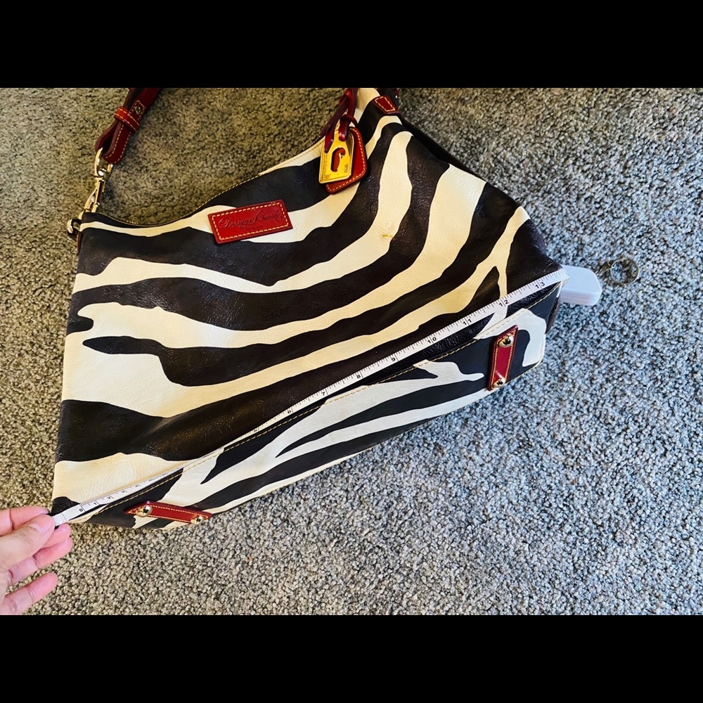 Dooney &bourke shoulder bag
